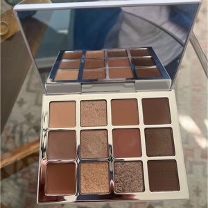 Ethereal Eyes Makeup by Mario Eyeshadow Palette